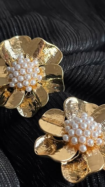 گوشواره طرح گل آفتابگردان